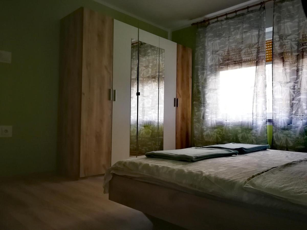 Apartments Anita Crikvenica Eksteriør bilde